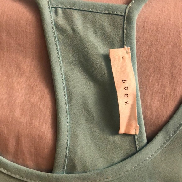 Lush top - Picture 2 of 4